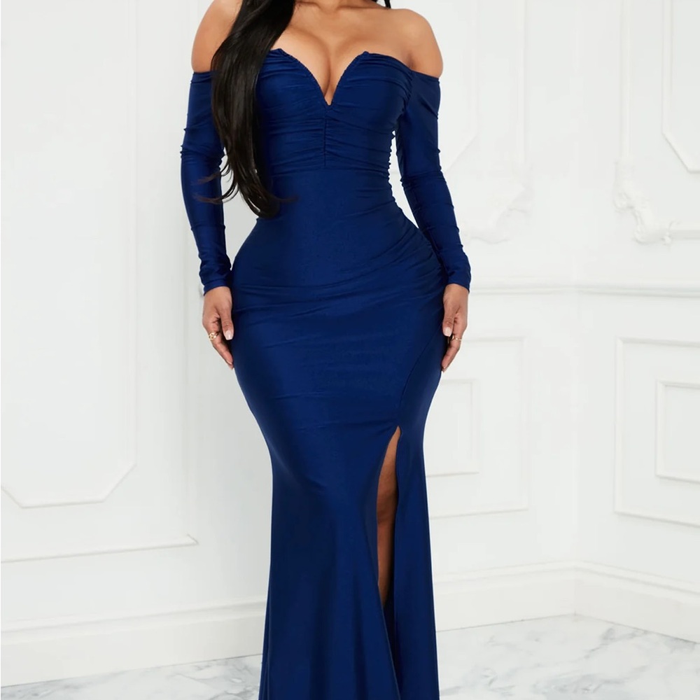 Fashion Nova Need To Know Maxi Dress.